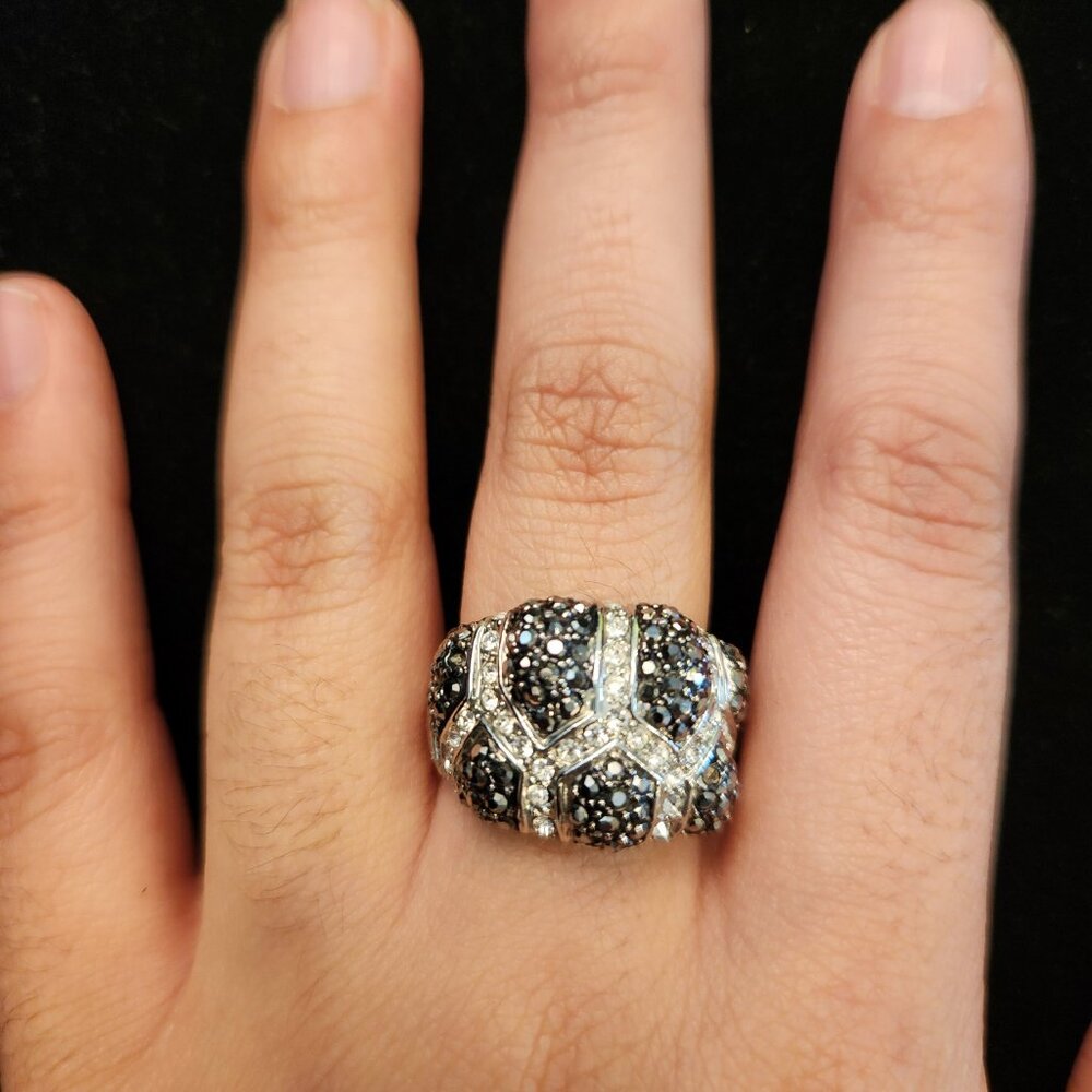 Silver ring with black and silver crystals